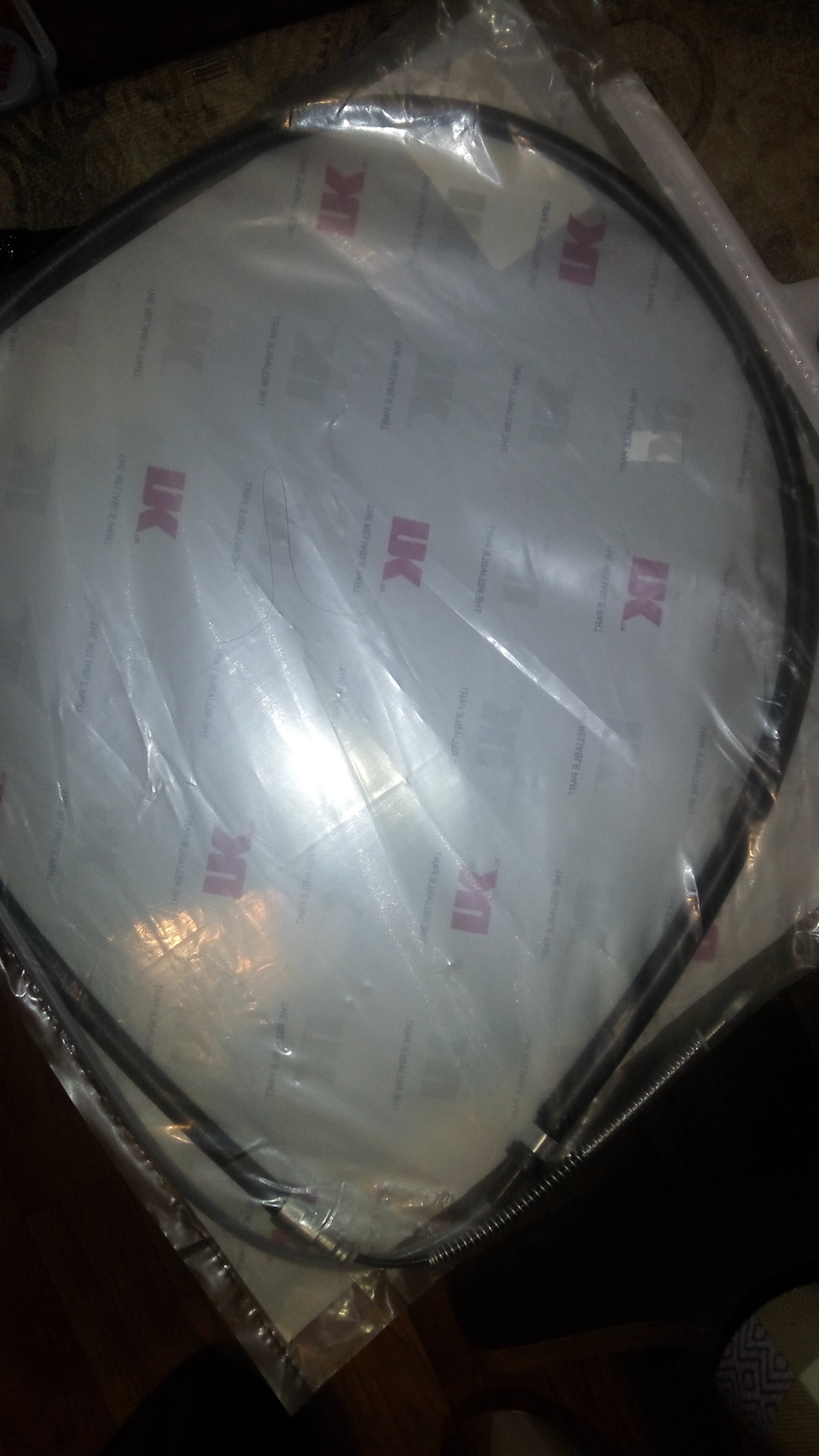 Трос ручного тормоза NK 904743 — Volkswagen Golf Mk2. Запчасти на фото: 904743