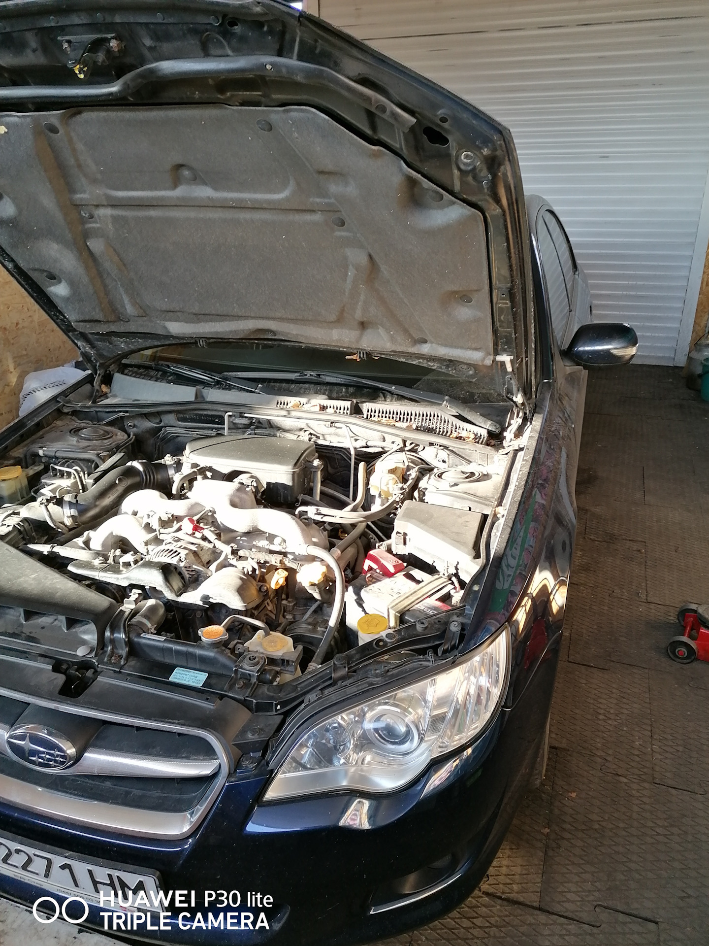 Замена масла и переобувка на зимнюю резину — Subaru Legacy (BL/BP), 2 л ...