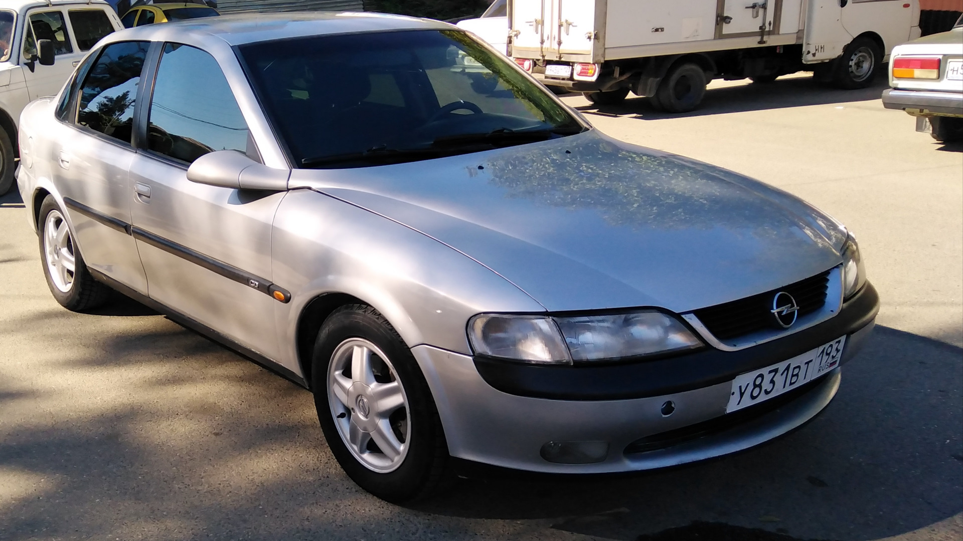 Opel Vectra B 2.0 бензиновый 1998 | Серебристый 2L X20XEV на DRIVE2