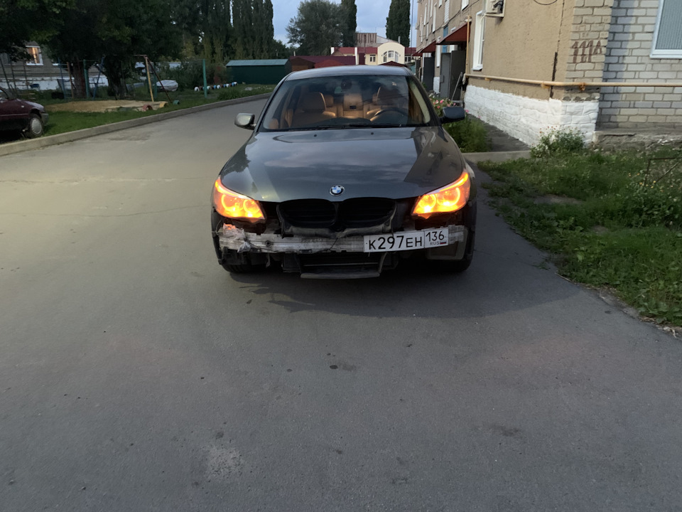 Пайка крепления парктроников, замена лампочек ангельских глазок ...
