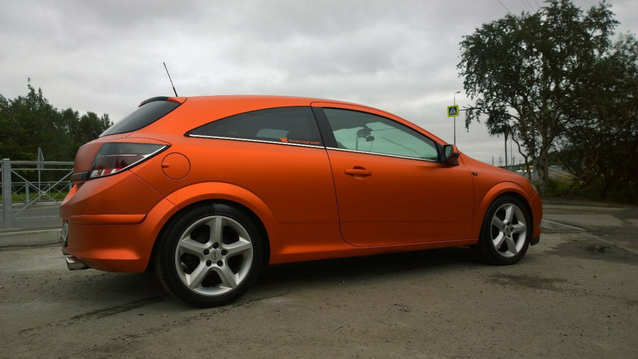 Opel Astra GTC РІРёРЅРёР»