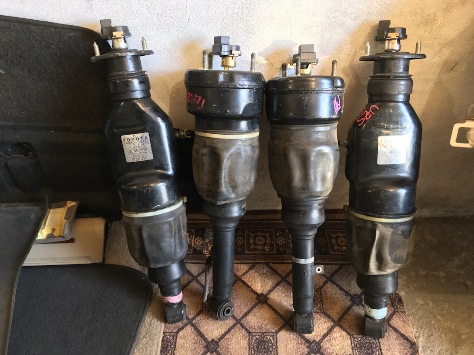 пневмоподвеска краун jzs145. пневмоподвеска crown. пневмоподвеска crown. пневмостойки маджеста краун jzs145. Toyota crown 2000 пневмоподвеска.