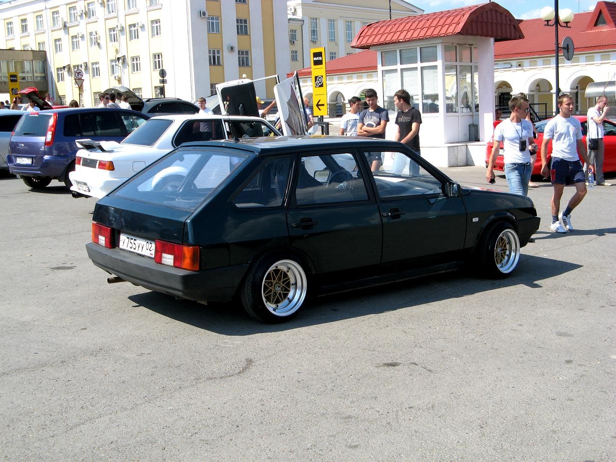 гопники на девятке. замеры посадки авто. девятка машина 38. , д. машина 599 48.