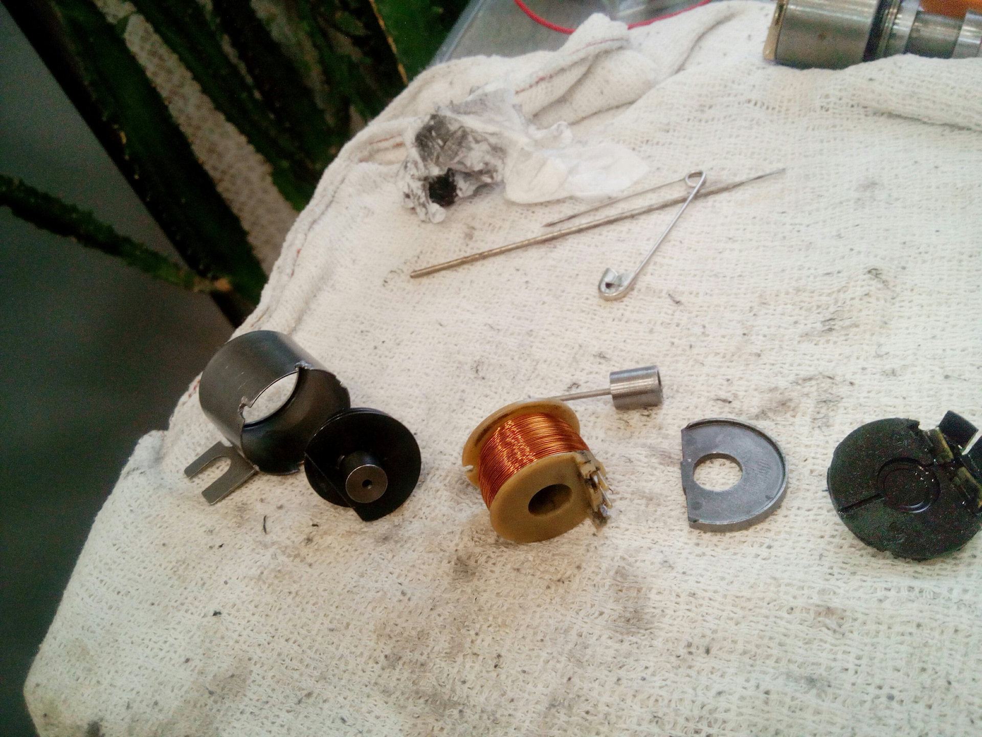 Соленоид (электроклапан) блокировки гидротрансформатора A4LD — Ford ...