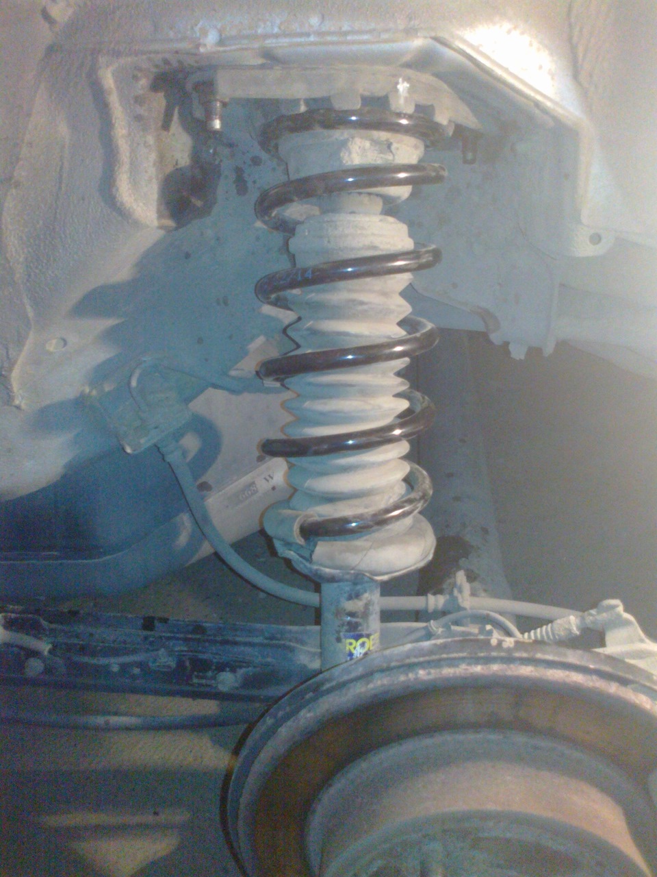 Замена задних пружин ( самодельный очень удобный Съемник для пружин ...