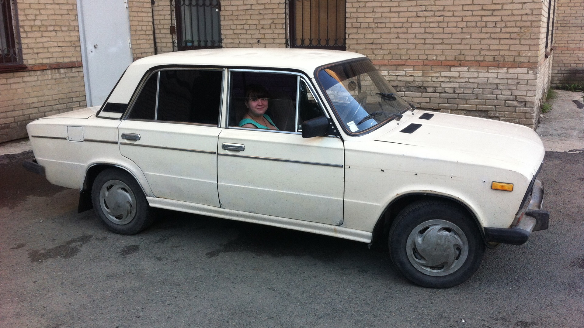 Lada 21065 1.5 бензиновый 1997 | светло бежевый на DRIVE2