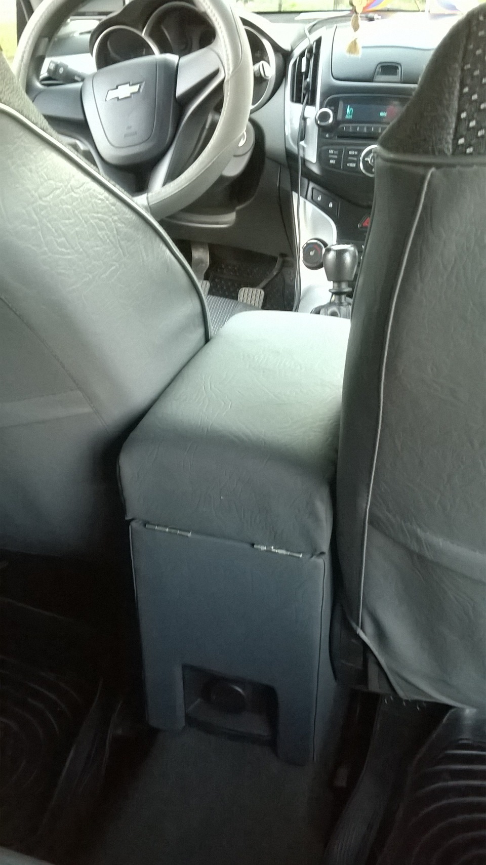 подлокотник ))) — Chevrolet Cruze Hatchback, 1,6 л, 2013 года ...