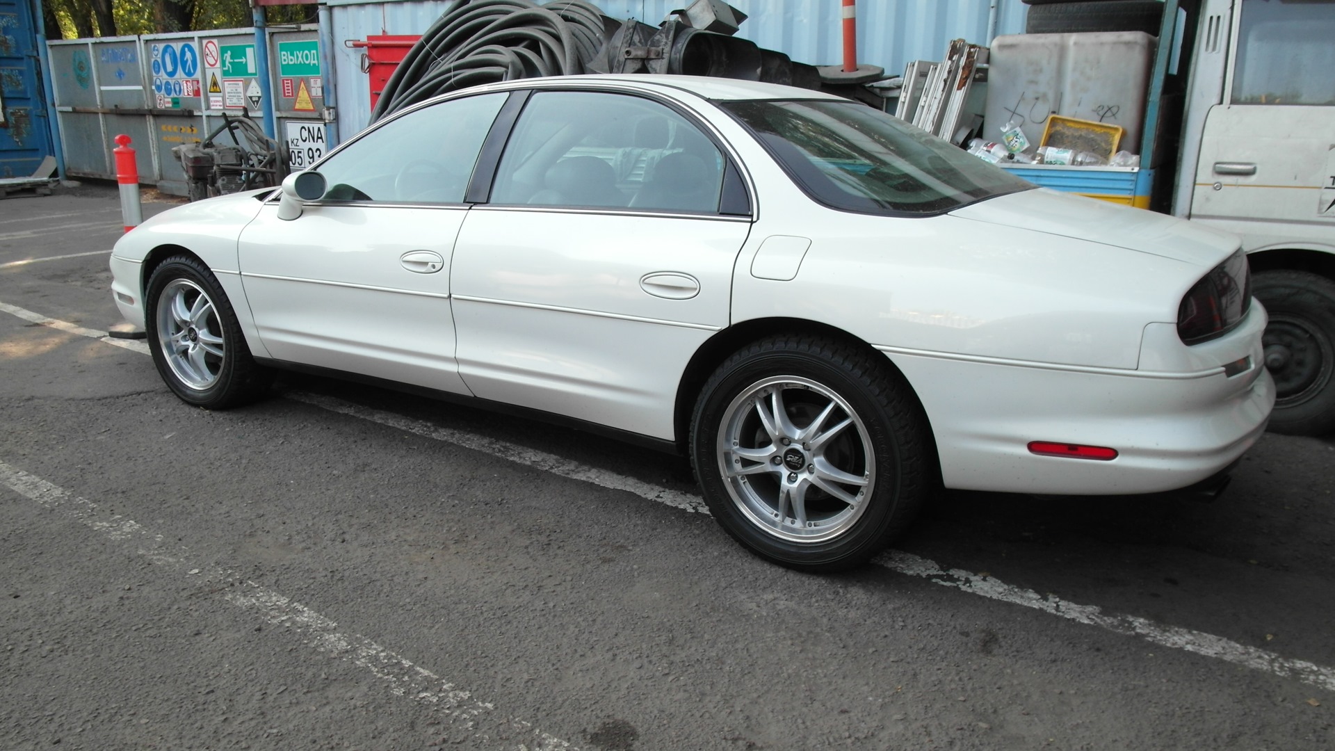 Oldsmobile Aurora 4.0 бензиновый 1995 | на DRIVE2