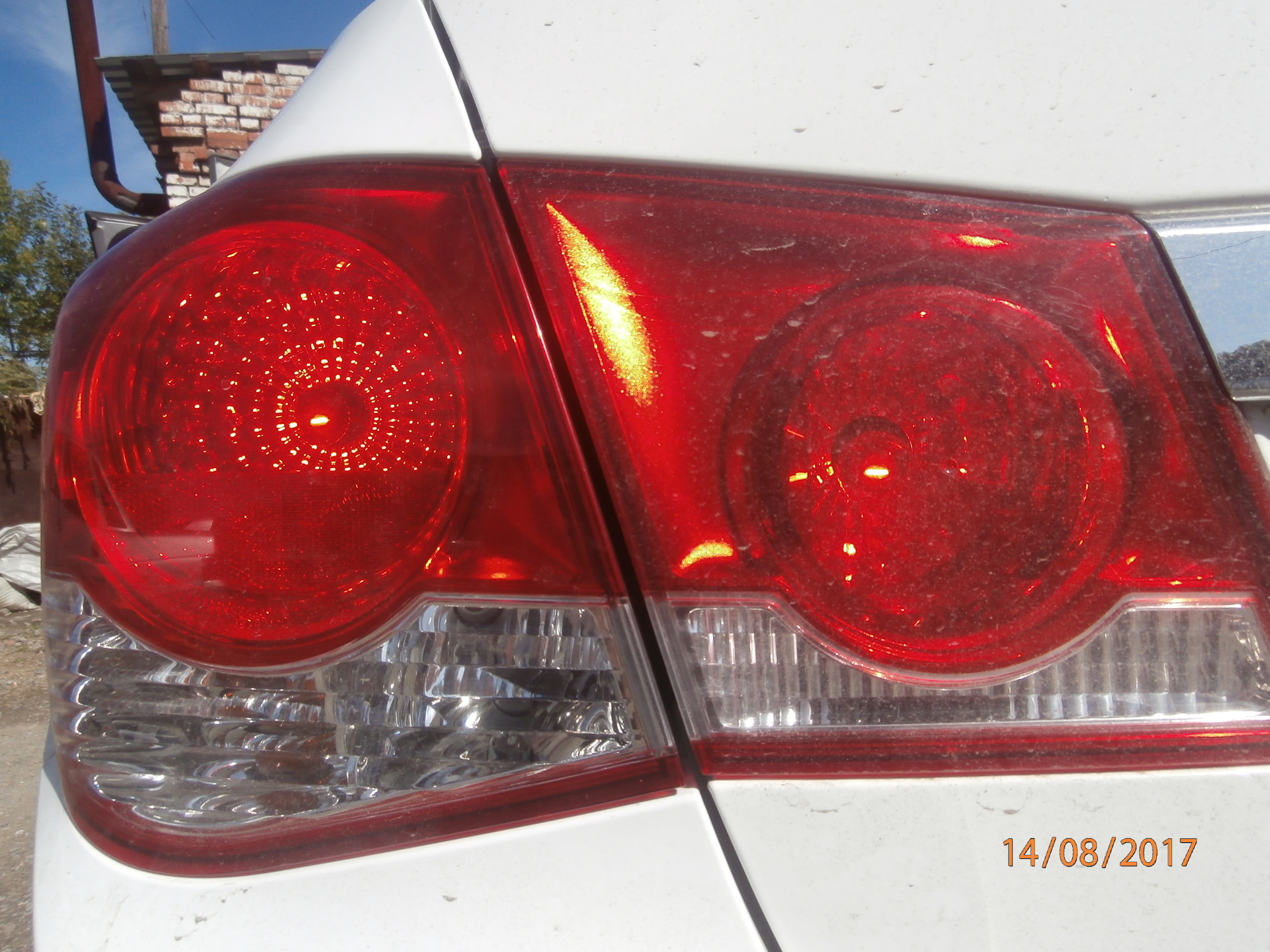 задние фонари в стиле корветт — Chevrolet Cruze (1G), 1,8 л, 2011 года ...