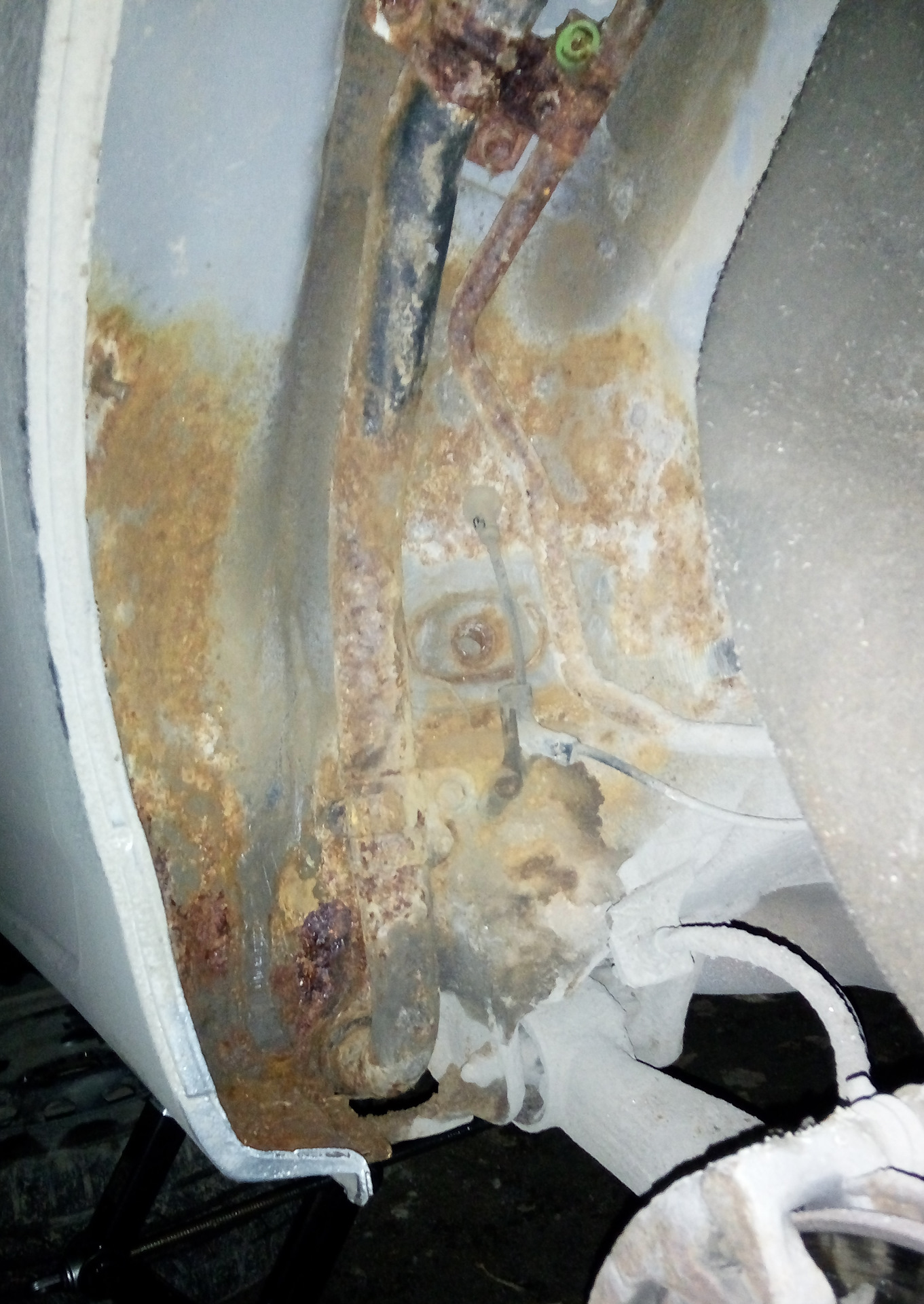 замена патрубка бензобака toyota corolla e12 замена патрубка бензобака toyota corolla e12