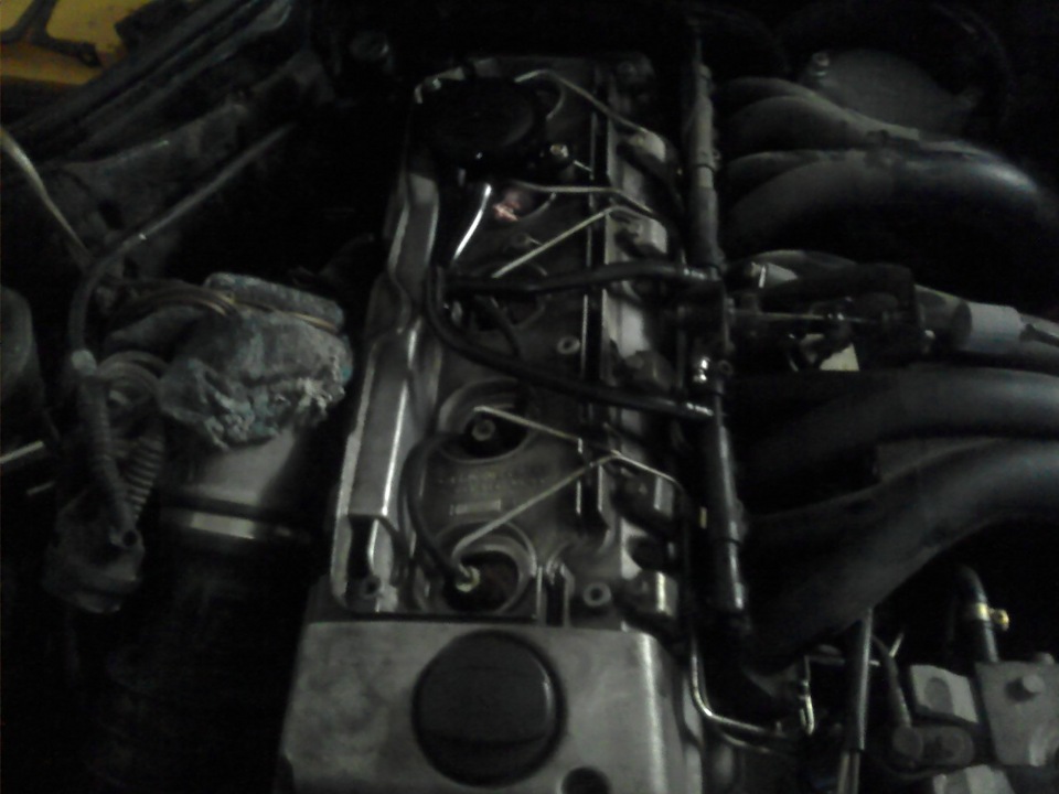 Топливо на пол. — Mercedes-Benz E-class (W124), 2,5 л, 1994 года ...