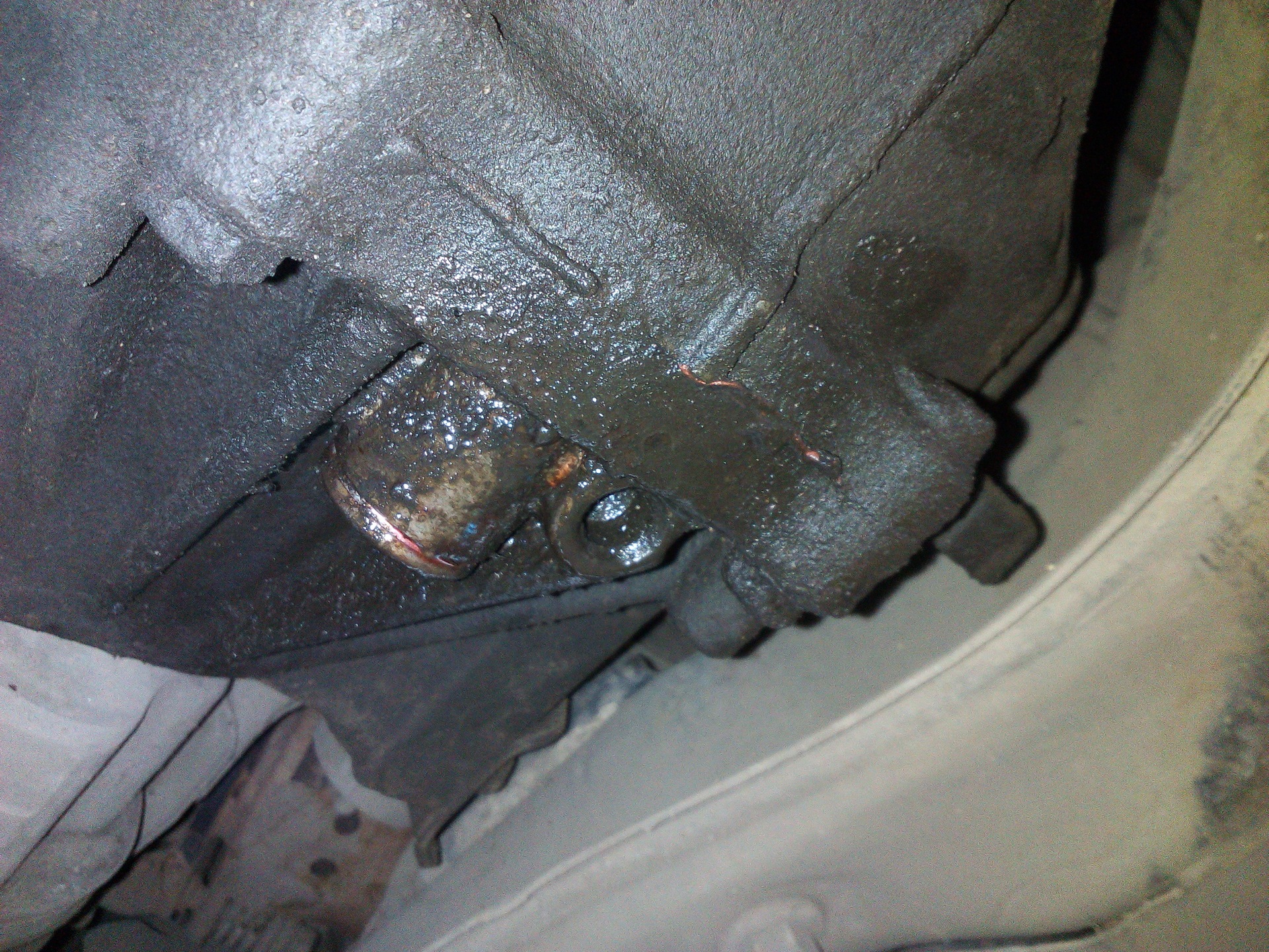 Течет масло — DRIVE2