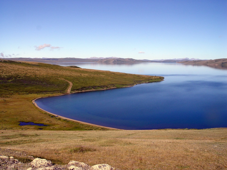 Сут хол. Озеро Хиндиктиг-Холь. Озеро Хадын Тыва. Озеро сут-Холь. Сут-Холь озеро в Туве.