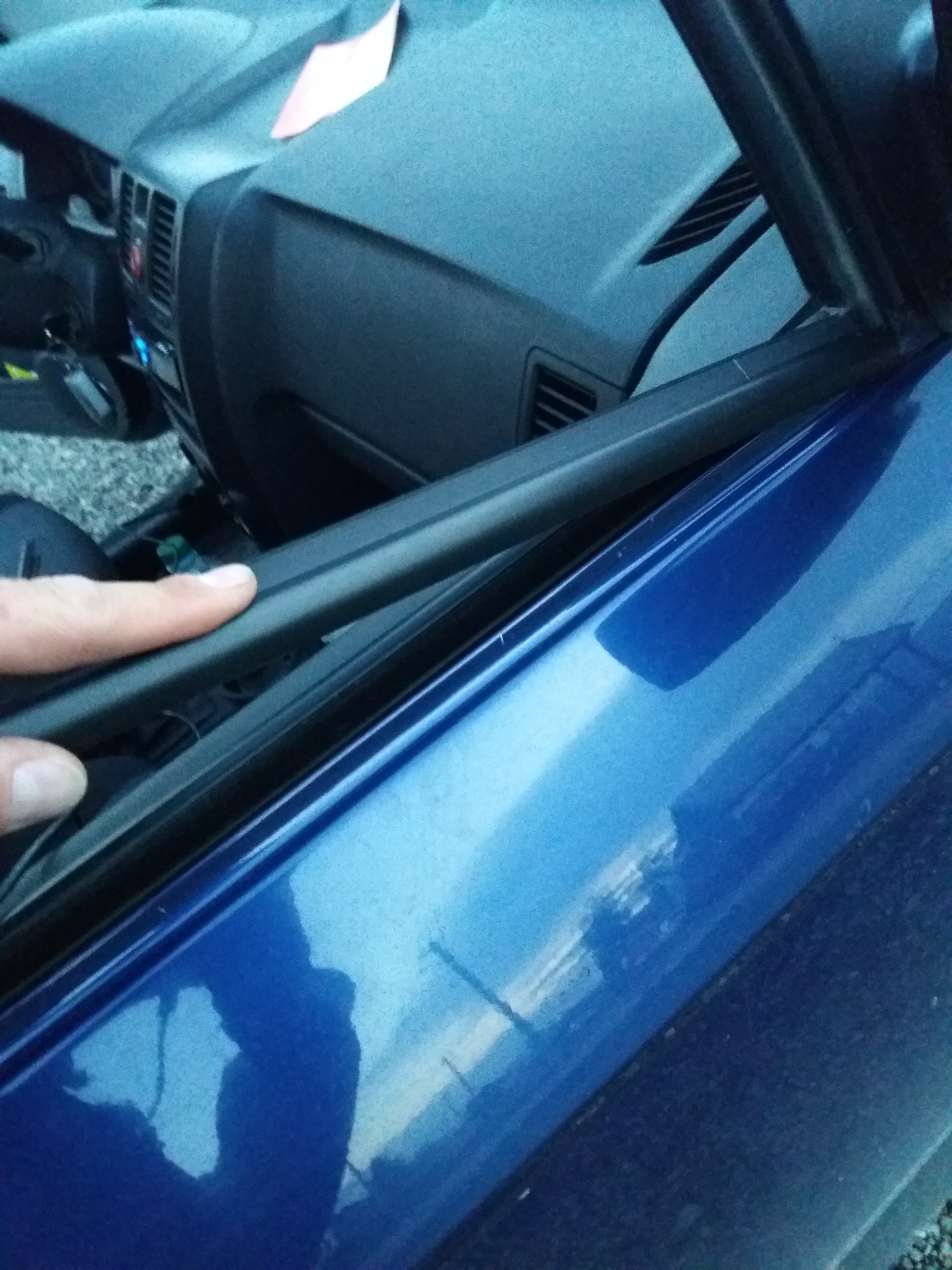 Молдинг стекла двери (наружний/правый) 822201С001 — Hyundai Getz, 1,4 л ...