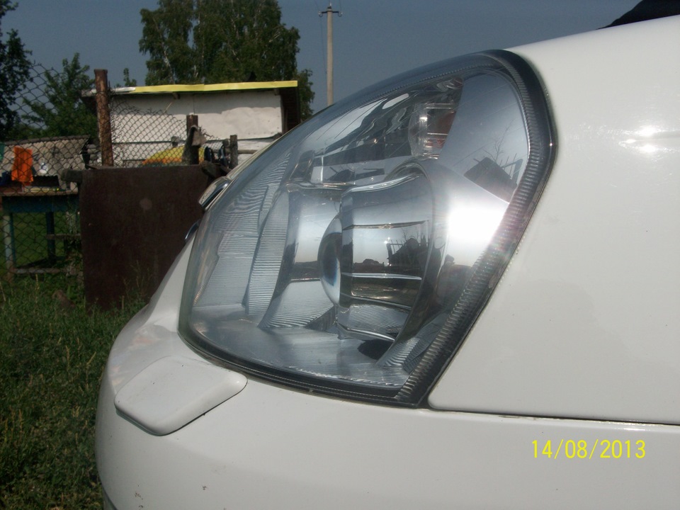 Линзы биксенон в фары — Lada Приора хэтчбек, 1,6 л, 2011 года | тюнинг ...