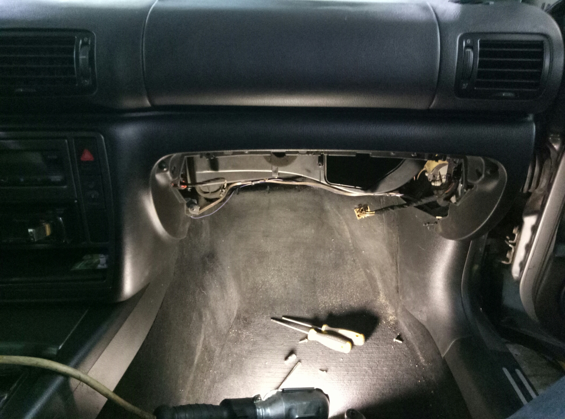 Фольксваген b6 радиатор печки. Плохо дует печка в ноги гольф 3. Заслонки климата audi a4 b5. Заслонки печки транспортер т5. Сервопривод заслонки пассат б5.