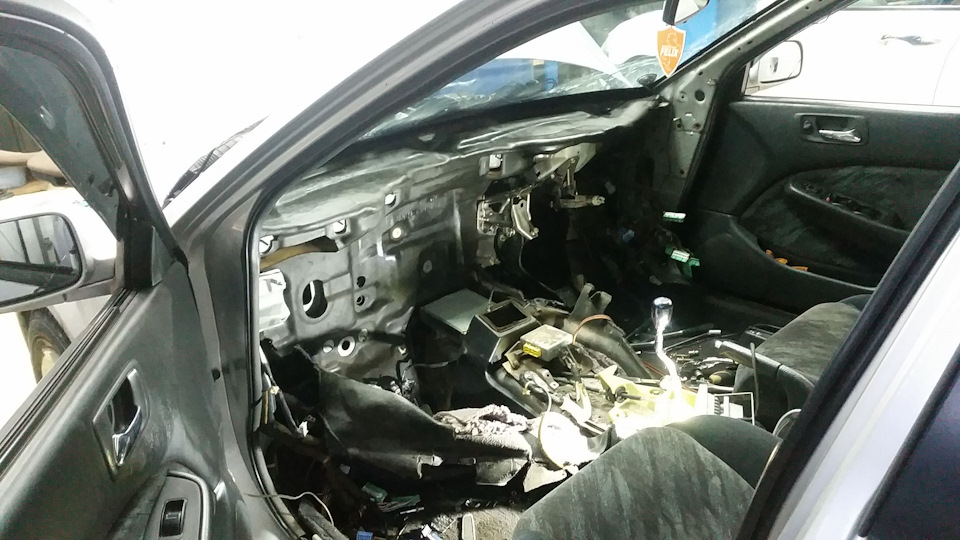 Замена печного радиатора и проклейка панели. — Honda Accord (6G), 2,3 л ...