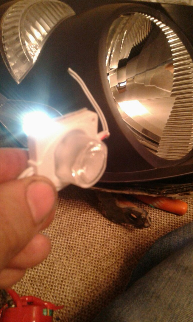 Полировка и покрытие лаком фар — Honda Jazz (1G), 1,2 л., 2006 года ...