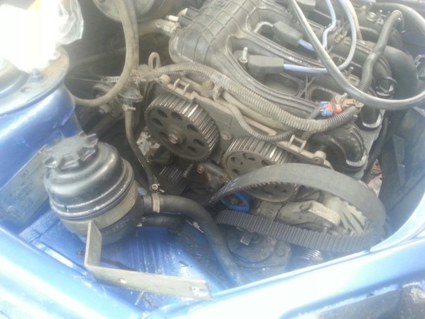 оборвало ремни грм и генератора — Lada 21120, 1,5 л, 2000 года | своими ...