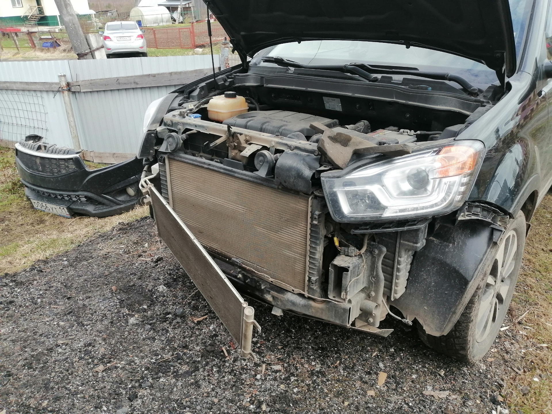 Потек радиатор охлаждения двигателя — SsangYong Actyon (2G), 2 л, 2014 ...