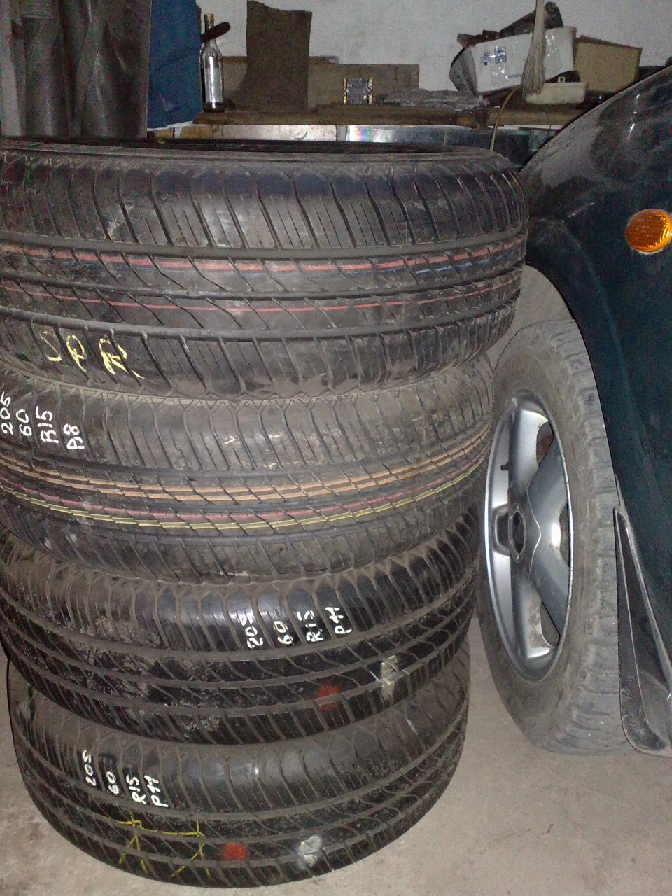 почти новая резина — Nissan Almera II (N16), 1,5 л, 2002 года | шины ...