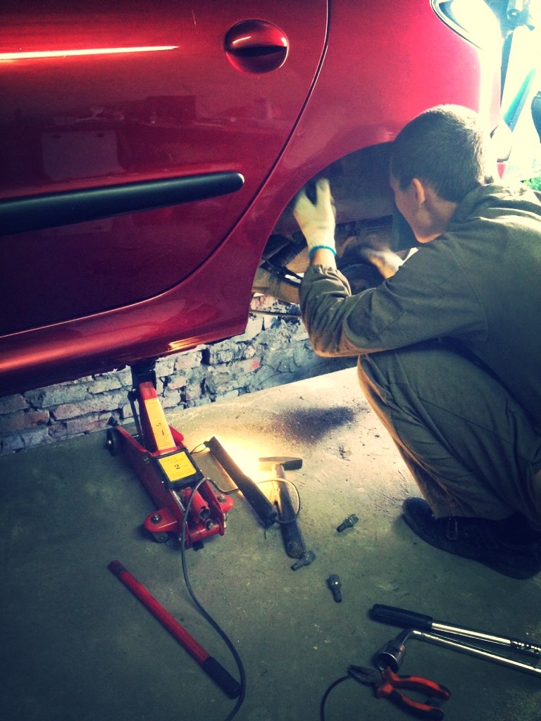 Качаем попу;) — Peugeot 206, 1,4 л., 2002 года | своими руками | DRIVE2