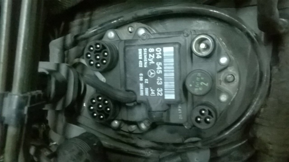 работы под капотом — Mercedes-Benz E-class (W124), 5 л, 1992 года ...