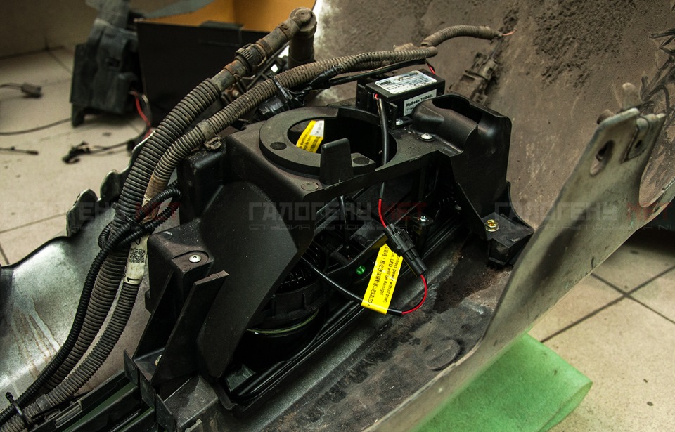 Toyota Land Cruiser 200 — доработка китайских фар DragonEye — ГАЛОГЕНУ ...