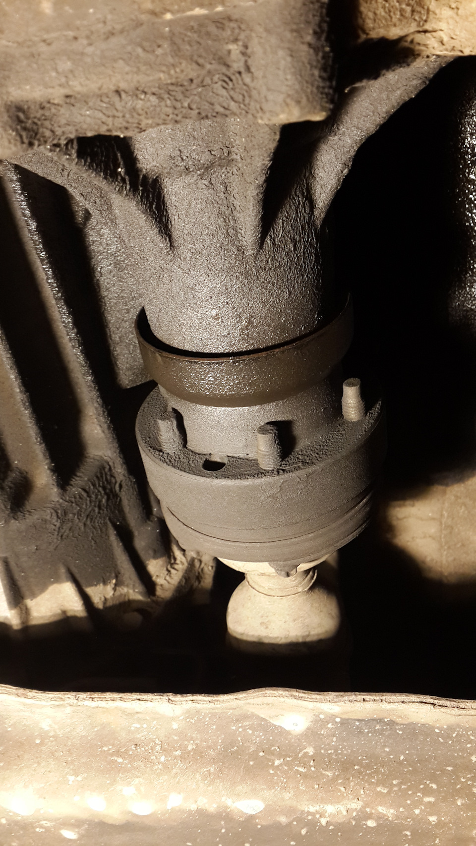 Замена сальника переднего кардана на раздатке — Suzuki Grand Vitara (2G ...