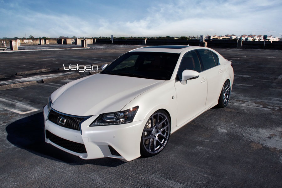 Lexus gs350 fsport r18