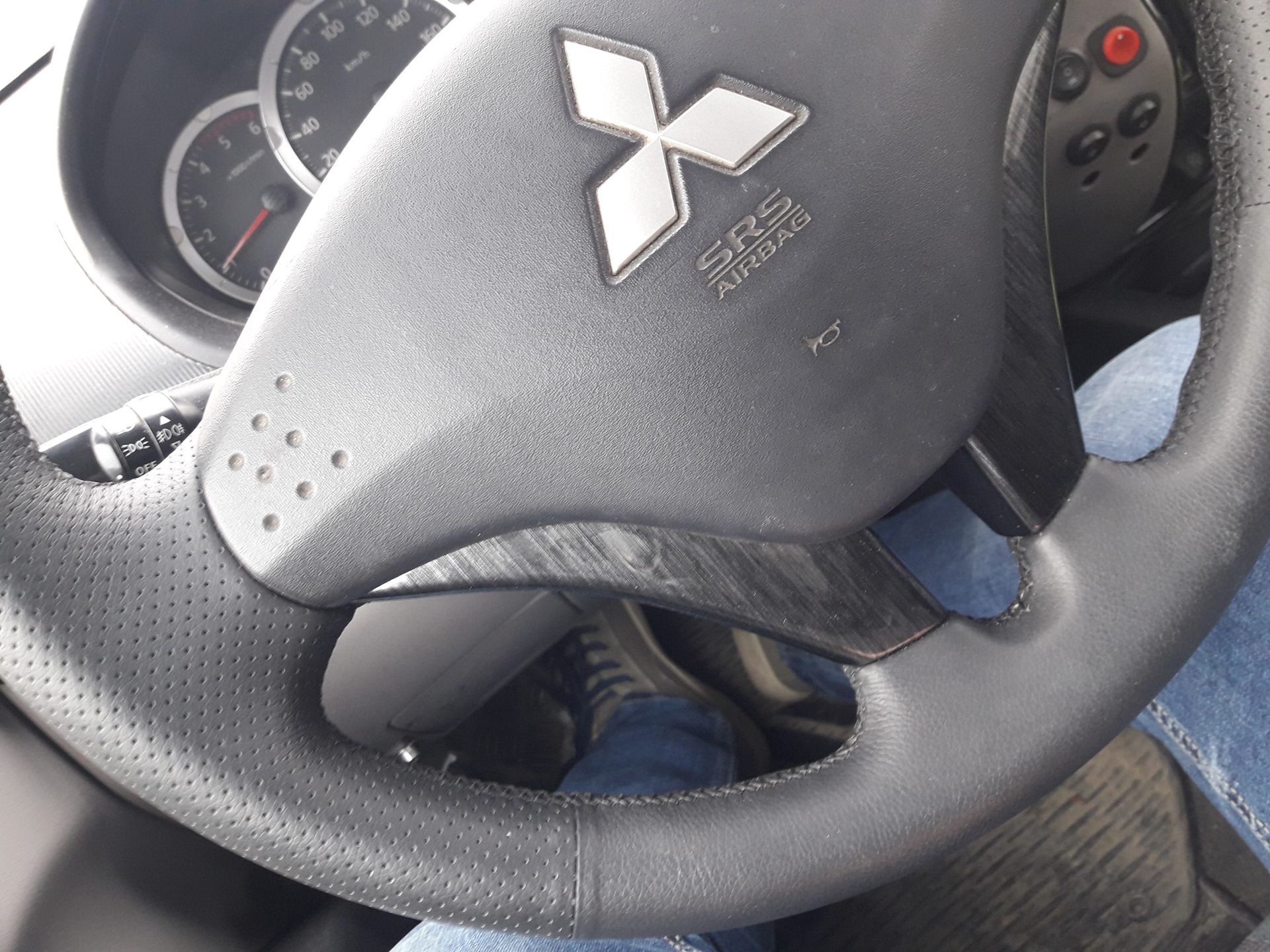 Как снять руль l200