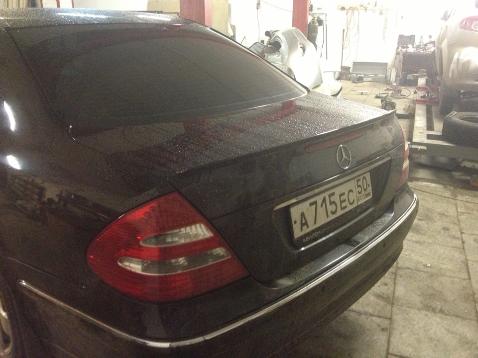 спойлер — Mercedes-Benz E-Class (W211), 2 л, 2004 года | тюнинг | DRIVE2