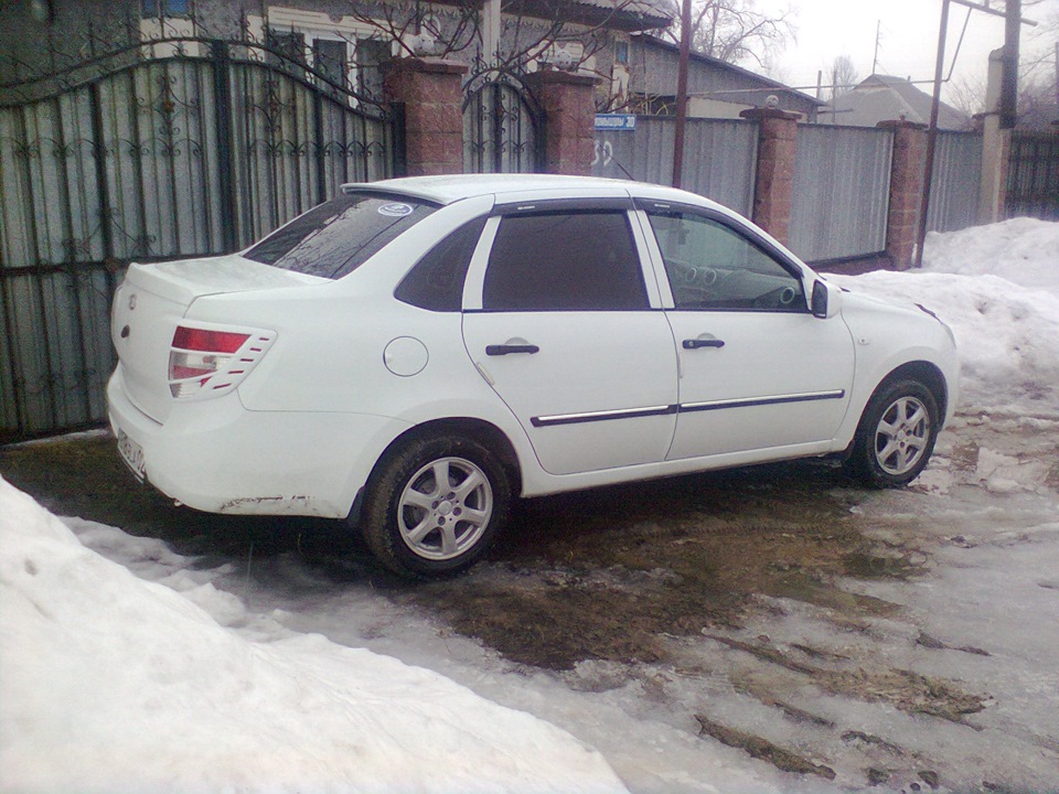 ПТФ, ручки дверей и накладки на задние фонари — LADA Гранта, 1,6 л ...