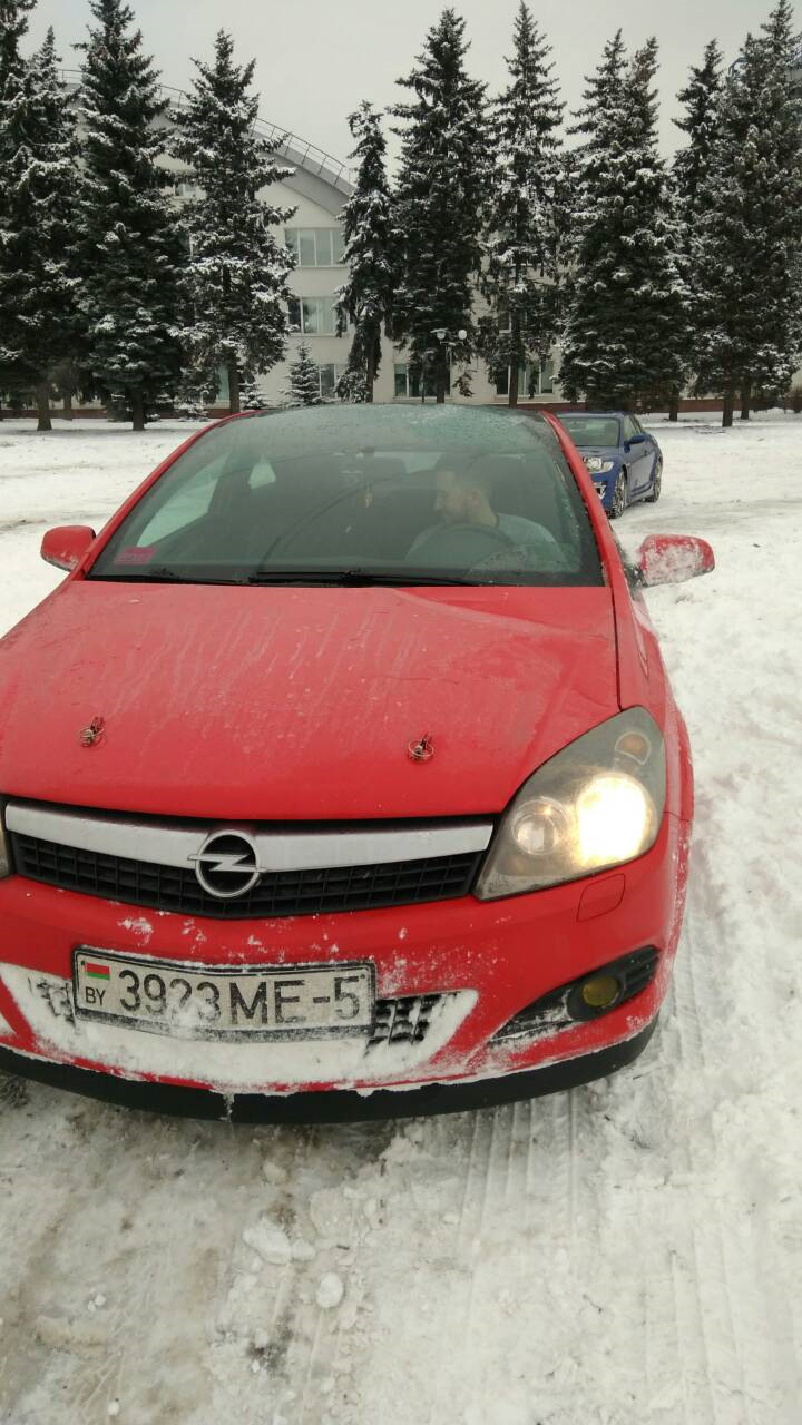 трек день в аэропорту Минск-1 — Opel Astra H GTC, 1,6 л, 2008 года |  покатушки | DRIVE2