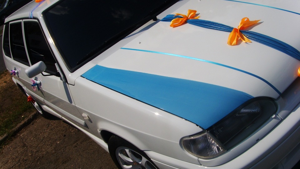 960 ваз 2114 белая с черной крышей