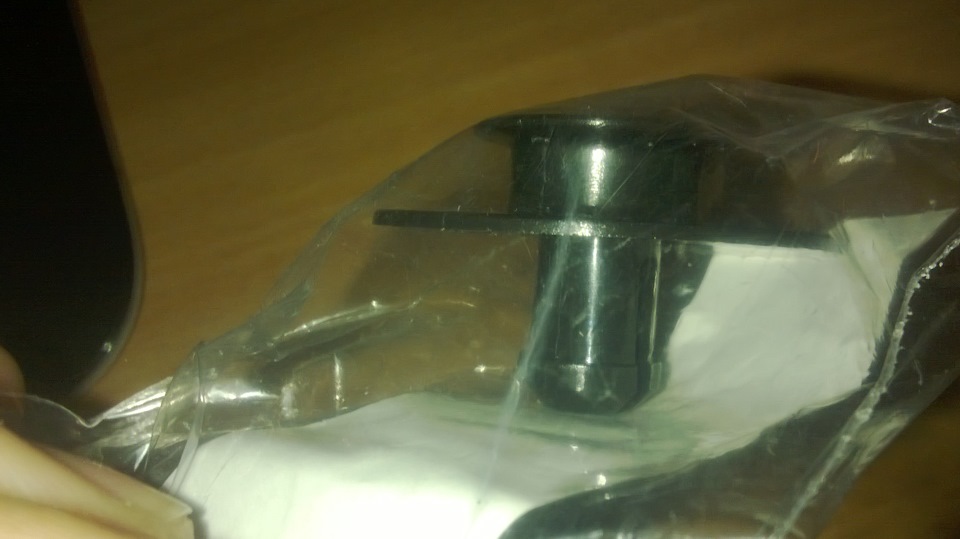 Крепеж для ковра с высоким бортом. — Toyota Camry (XV40), 2,4 л, 2010 ...