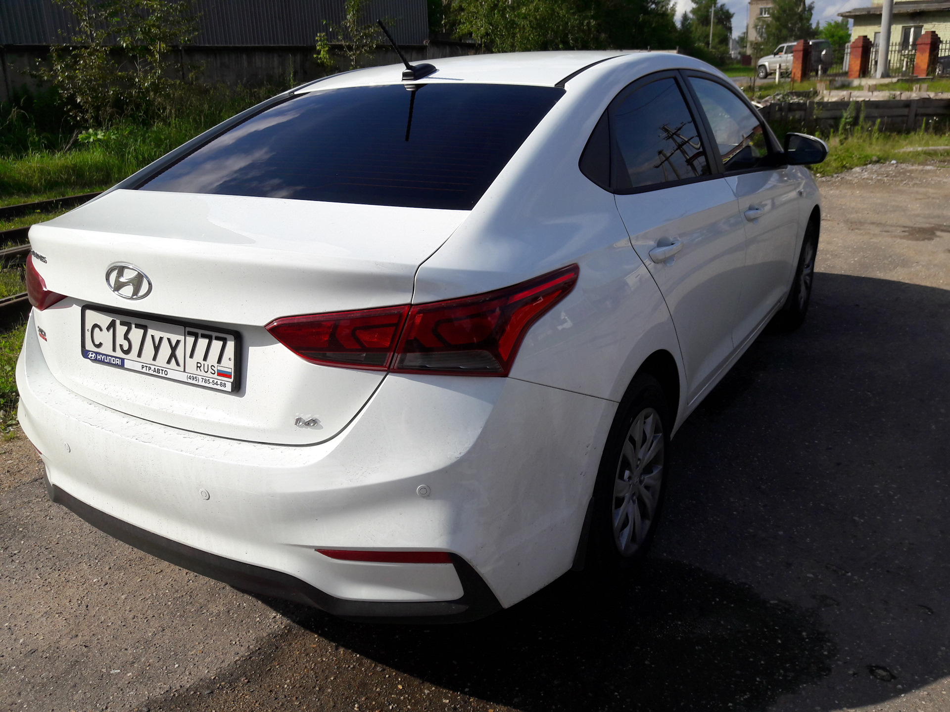 Hyundai solaris фото сзади