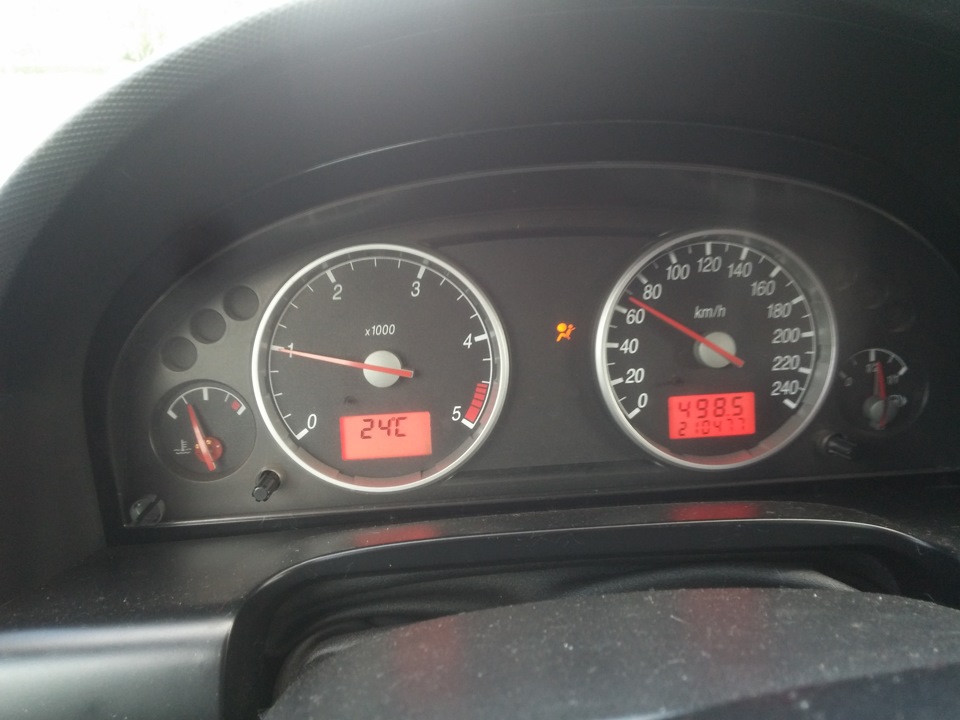 примерно 5 минут обороты примерно 2 000 — Ford Mondeo III