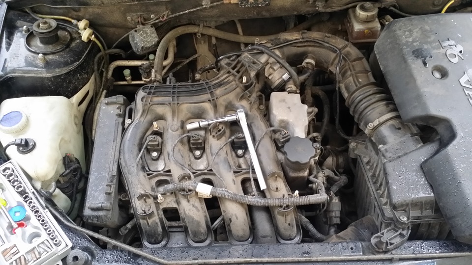 Чистка дросселя. — Lada Калина универсал, 1,6 л, 2011 года | своими ...