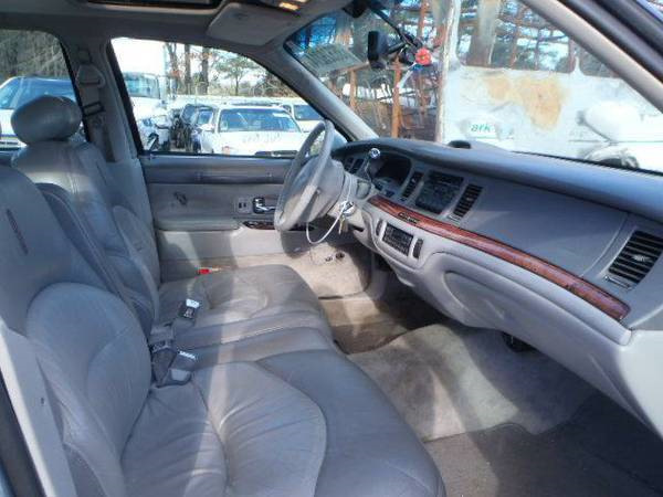 Lincoln town car 1992. Смотреть фото Lincoln town car 1992. Смотреть картинку Lincoln town car 1992. Картинка про Lincoln town car 1992. Фото Lincoln town car 1992