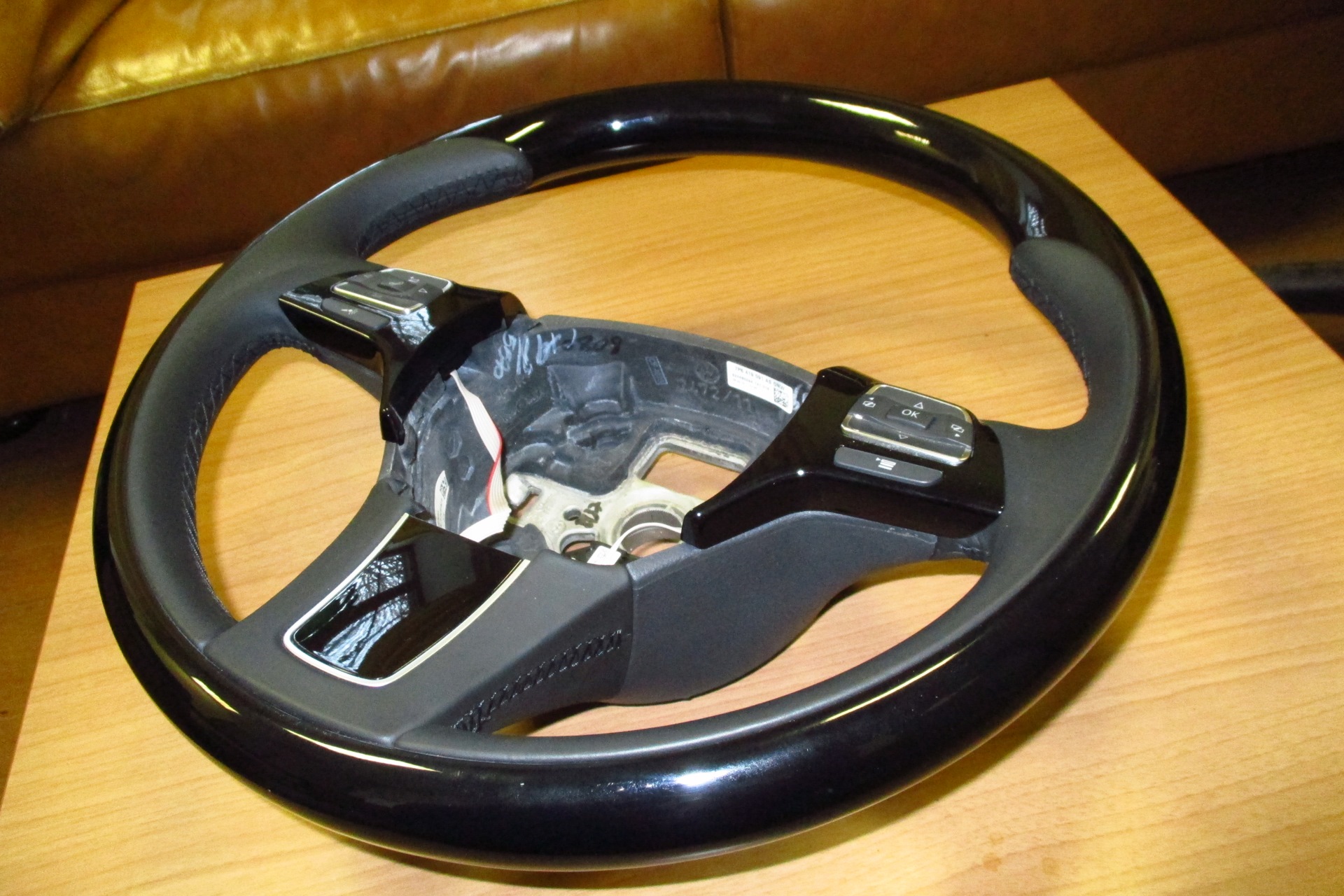 Руль на туарег нф. Руль туарег 2. Руль на туарег нф. Руль touareg nf. Руль volkswagen touareg nf.