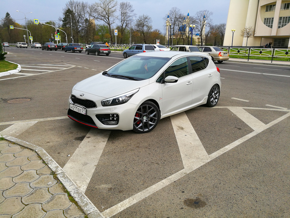 Kia Ceed 2013 бункер