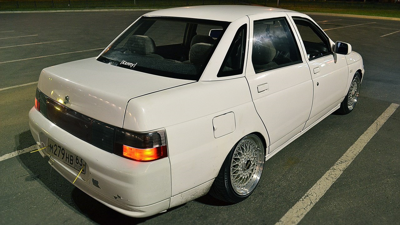 Необычные десятки. Lada 2110 stance. ВАЗ 2110 BBS. ВАЗ 2110 Custom. Лада 2110 на стиле.