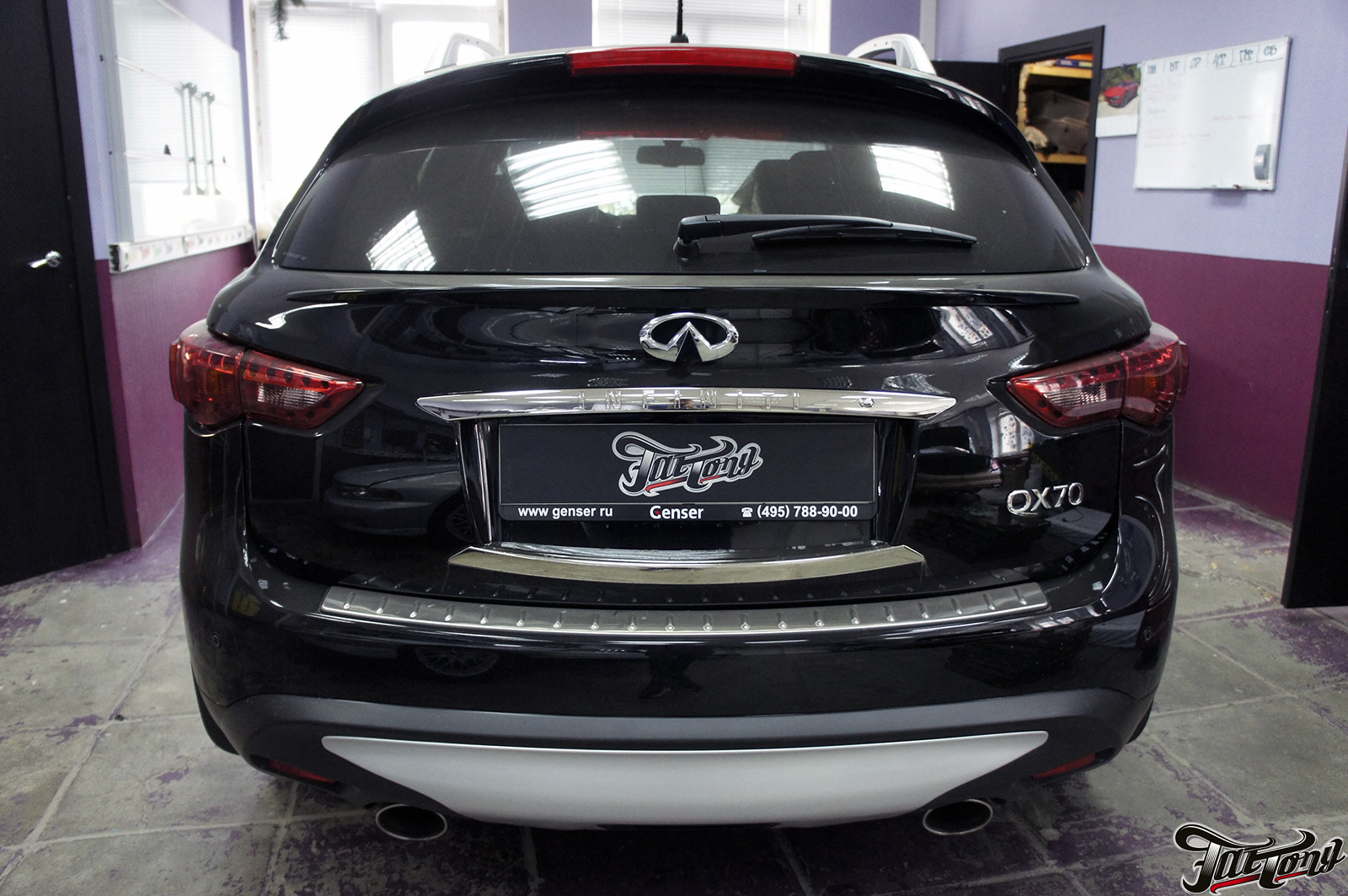 Infiniti QX70. Трехполосная акустическая система со стелсом в багажнике.  Полная шумоизоляция авто. — FatTony на DRIVE2