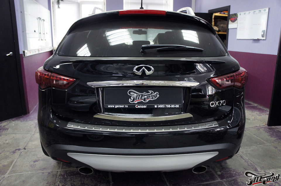Infiniti QX70. Трехполосная акустическая система со стелсом в багажнике ...