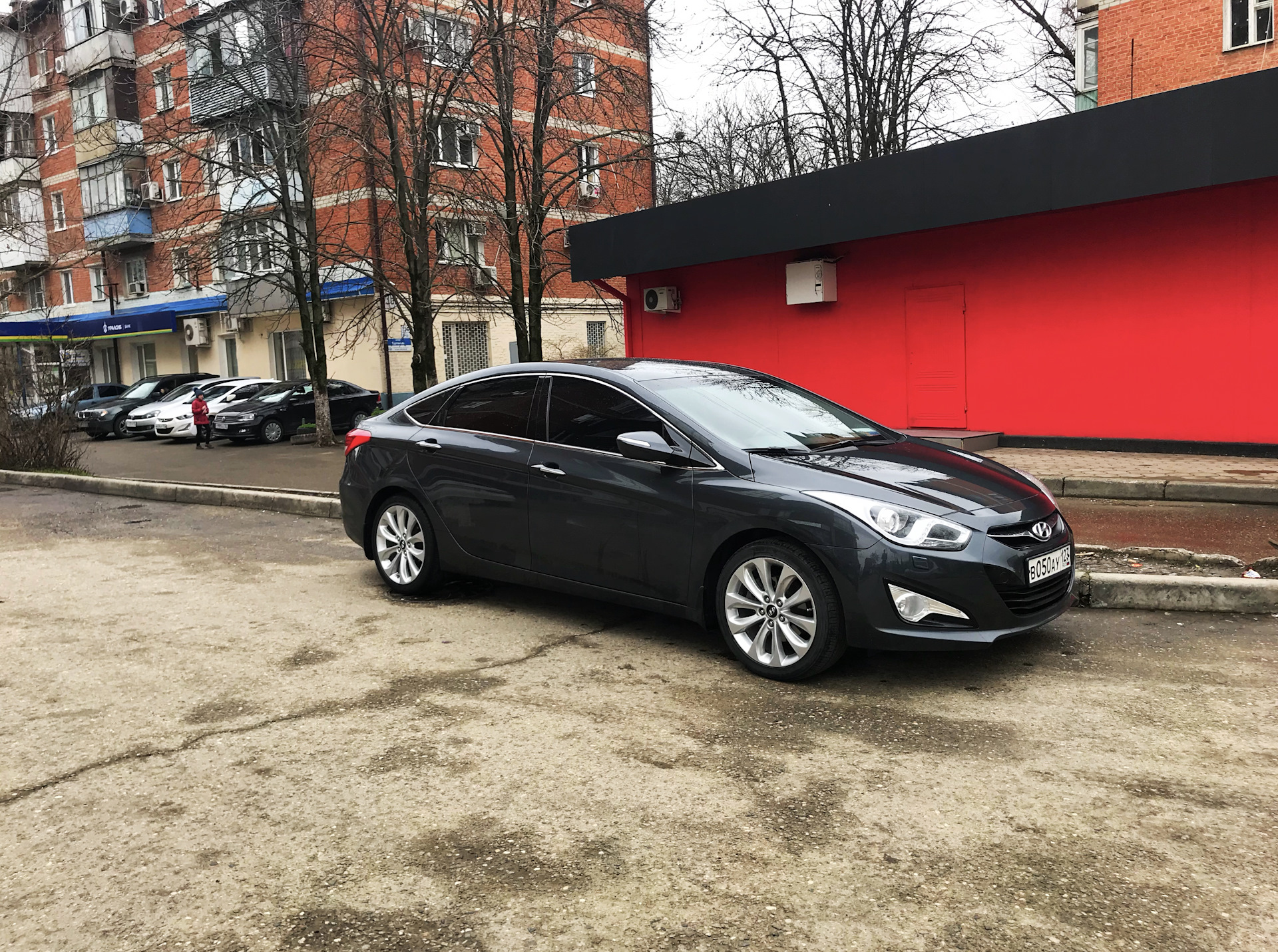 18 R Лето — Hyundai i40, 2 л, 2013 года | колёсные диски | DRIVE2