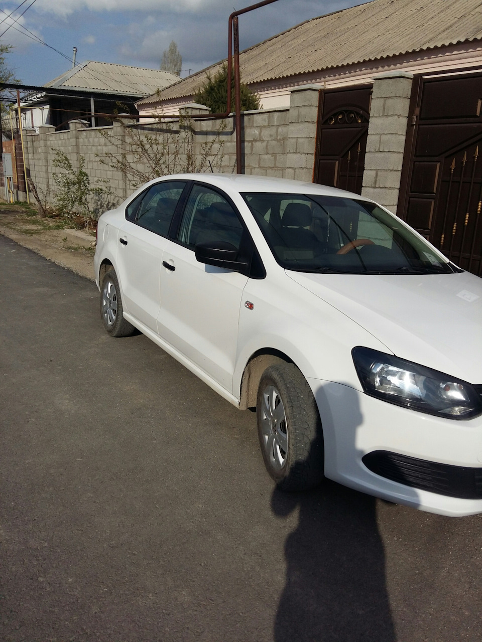 Выбор дисков — Volkswagen Polo Sedan, 1,6 л, 2010 года | колёсные диски ...
