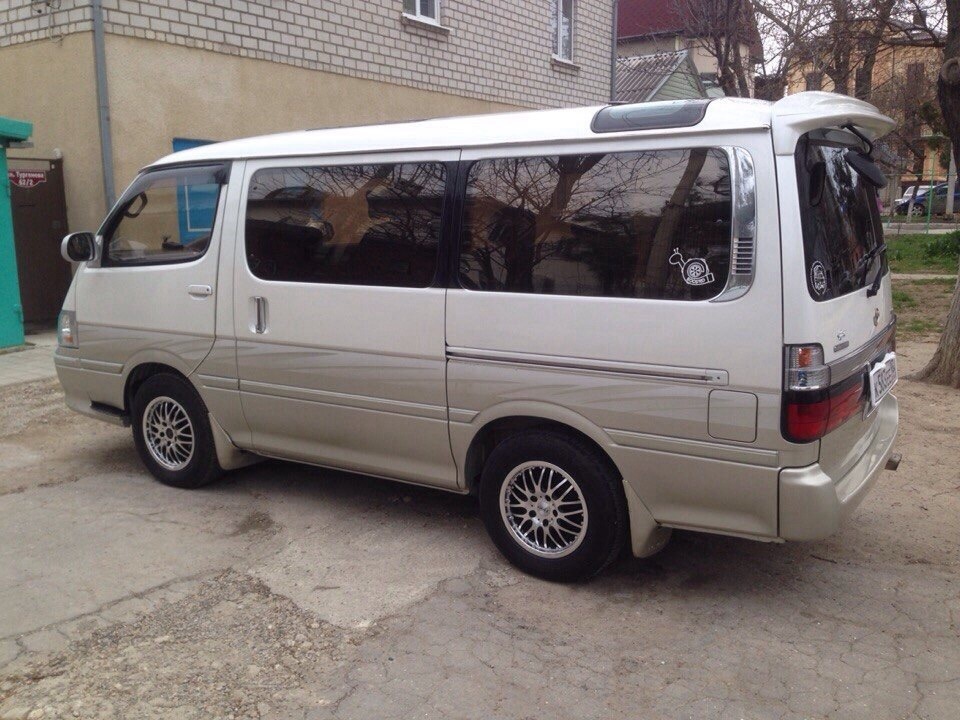 Toyota hiace 100. Toyota Hiace h100. Toyota Hiace h300. Тойота Hiace 100.