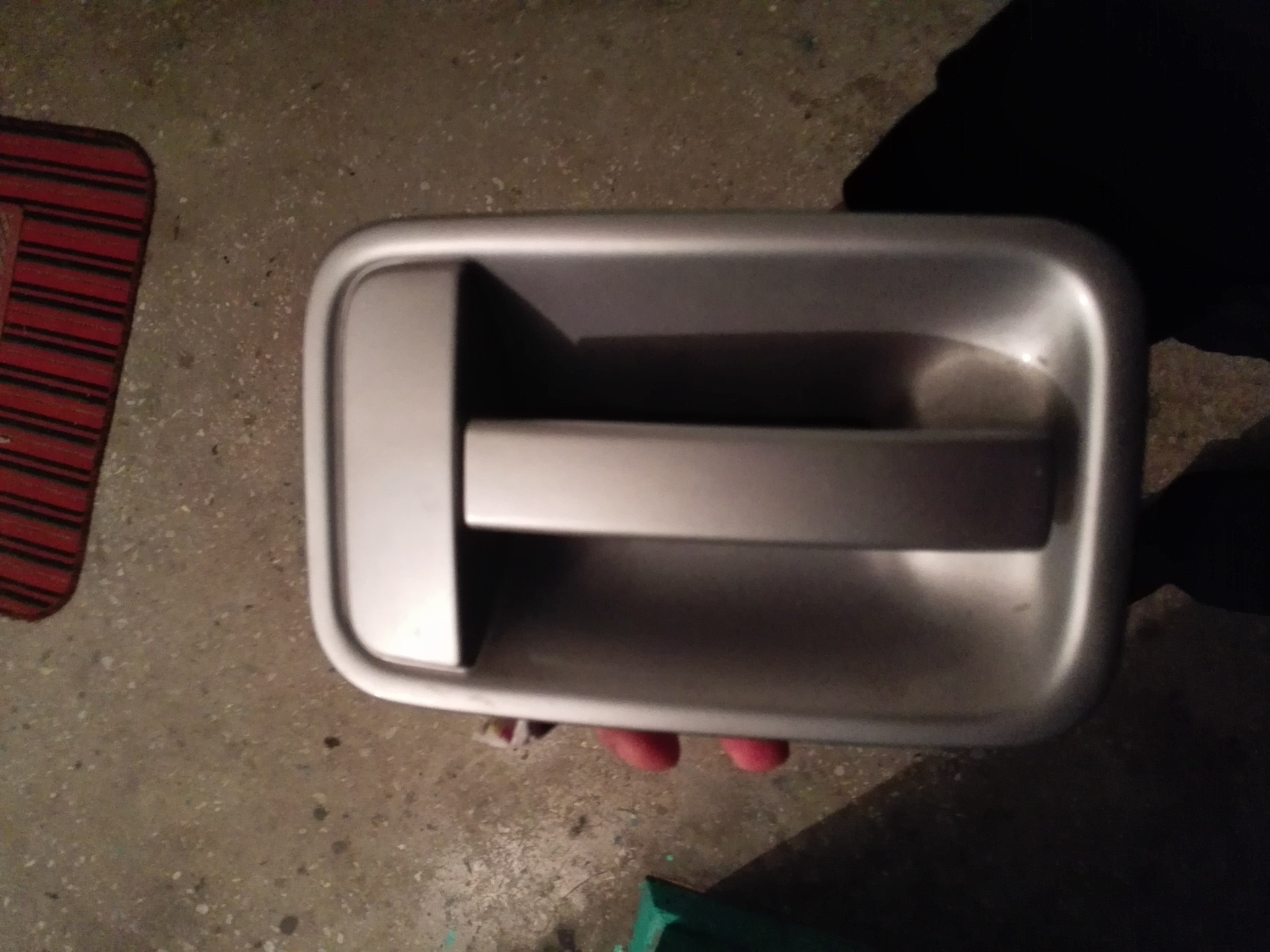 ручка сдвижной двери ситроен берлинго м59. ручка сдвижной двери ситроен. на ситроен джемпер подходит ли ручка сдвижной двери к передней двери. Hyundai starex 2002 год, 1 поколение ручка от сдвижной двери. ручка сдвижной двери фиат дукато.