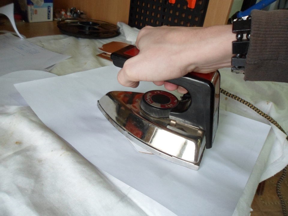 Моя первая печатная плата, по технологии ЛУТ(лазерно-утюжная технология ...